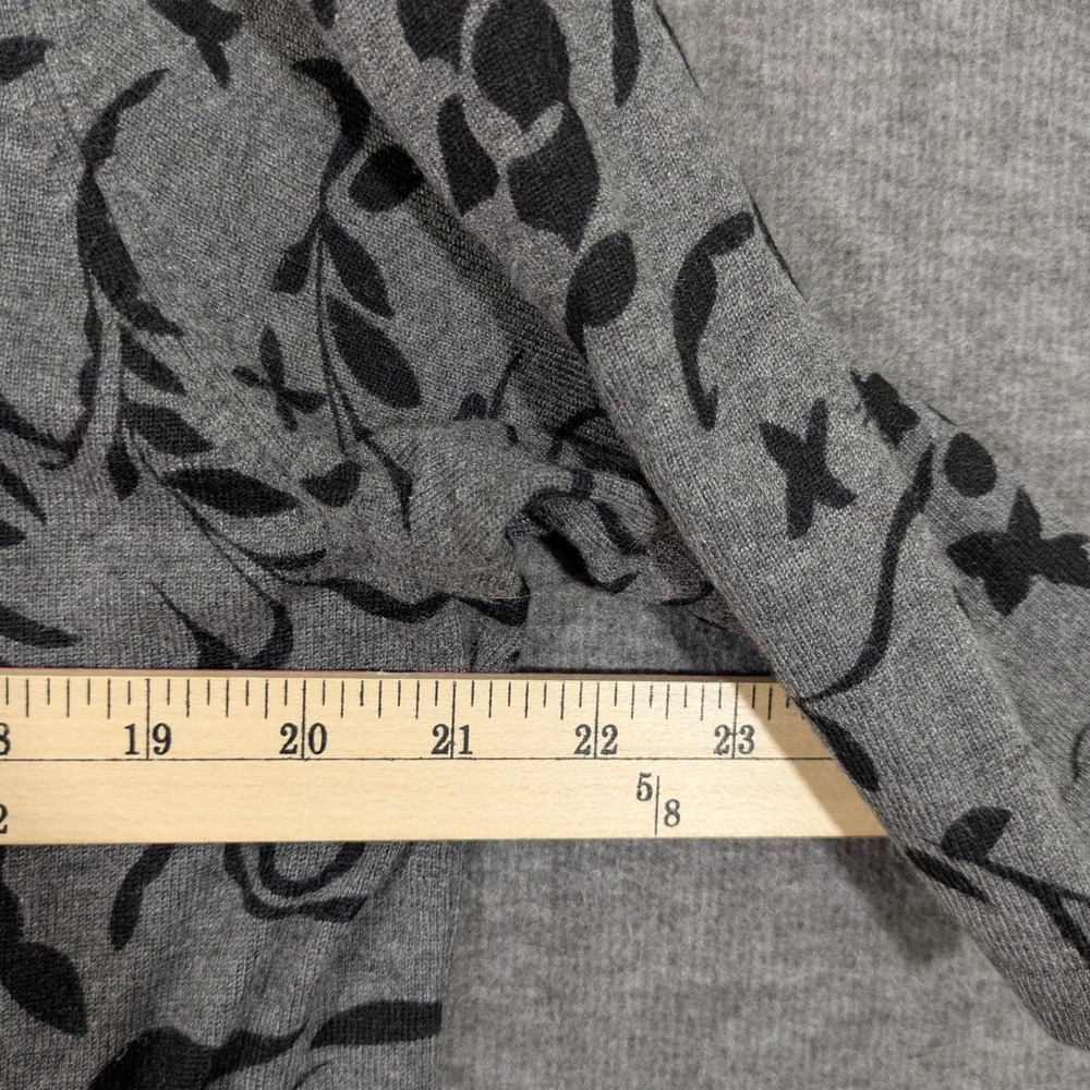 Lane Bryant Womens Gray Black Floral Knit Short Sleeve Cardigan Size 14/16 - Picture 5 of 7